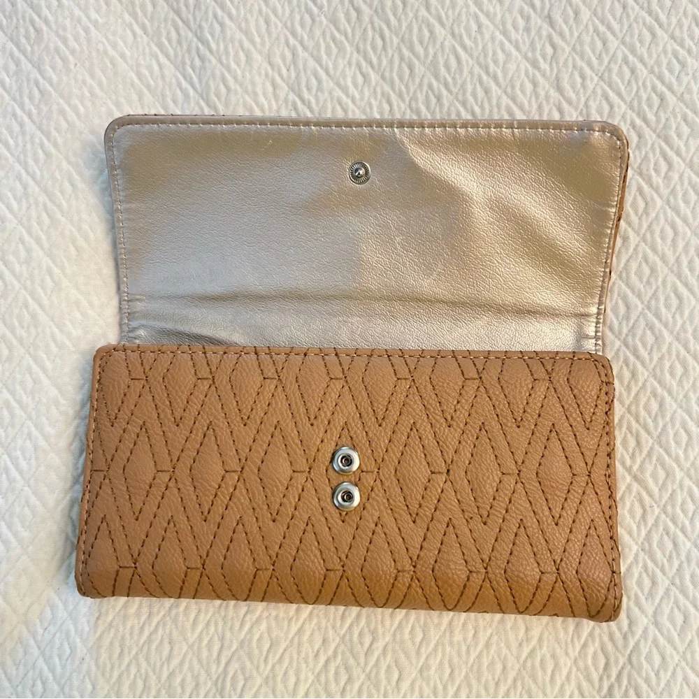 NINE WEST Long Diamond Quilted Wallet